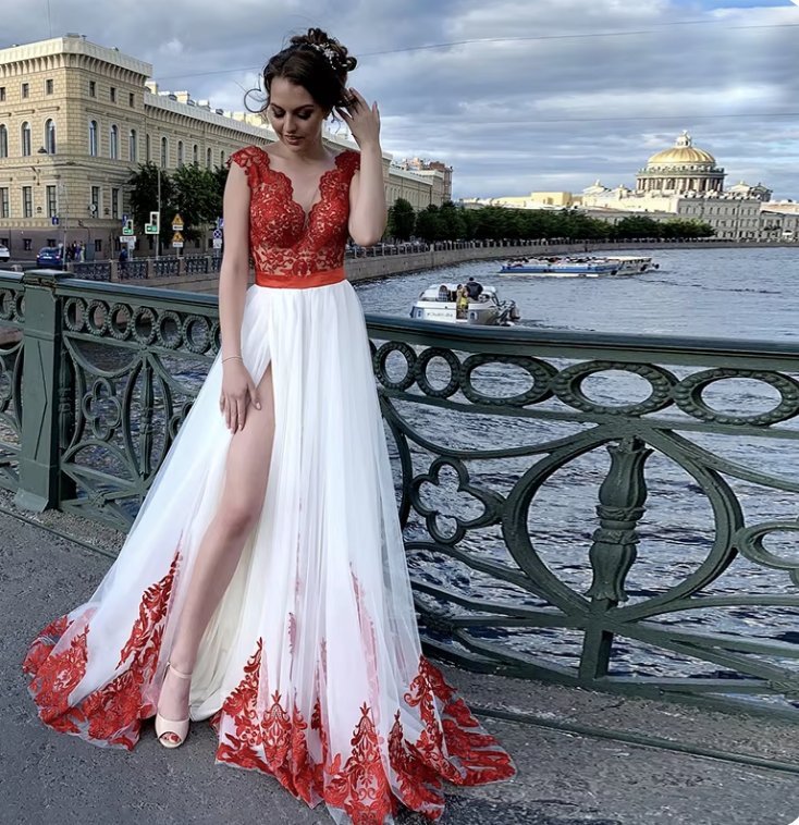 A Linie Brautkleid Clairein Weiß Rot mit Spitze und Schlitz Bodenlang