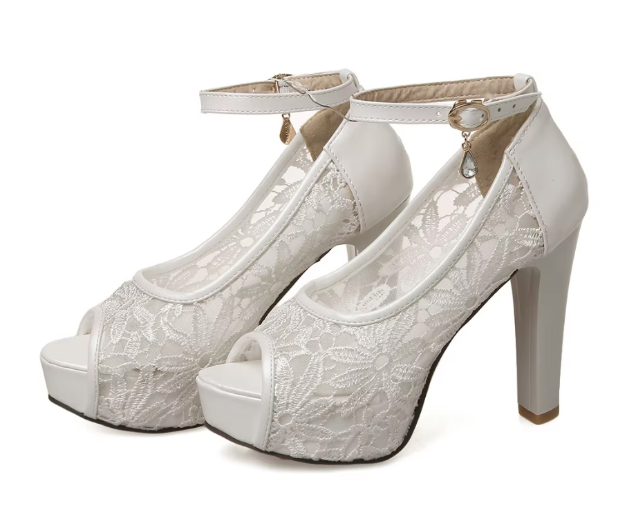 Peep Toe Brautschuhe Hochzeitsschuhe in Weiß mit Spitze