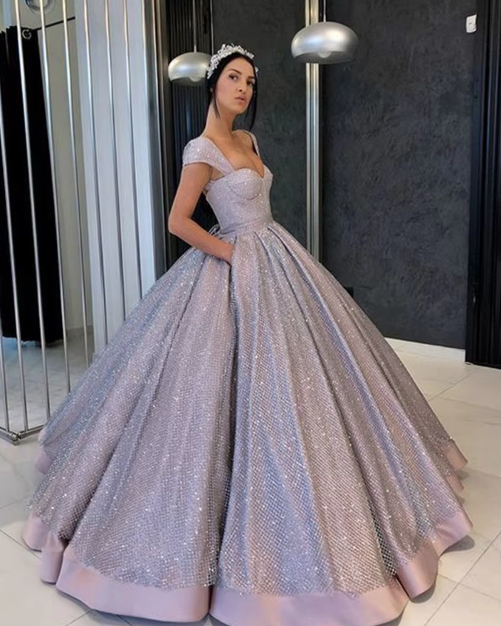 Ball Linie Brautkleid Claudia mit Träger in Flieder