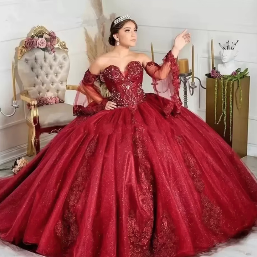 Schulterfreies Ball Linie Brautkleid Carolin in Rot mit Spitze