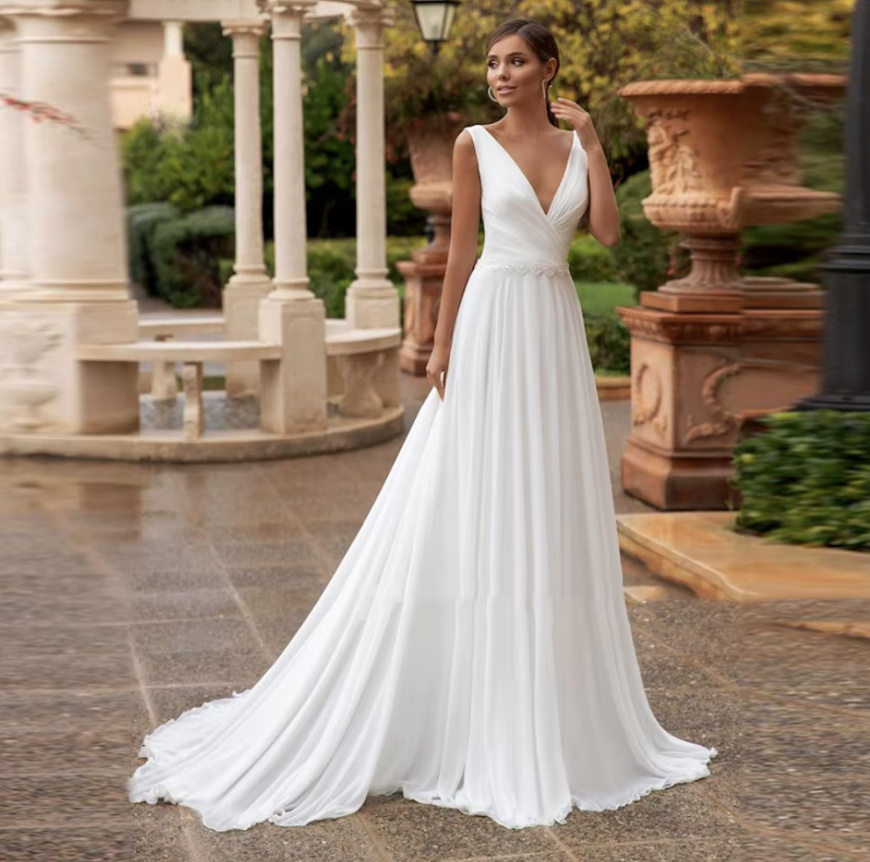 Elegantes Doppel V Ausschnitt Standesamtkleid Christel Brautkleid