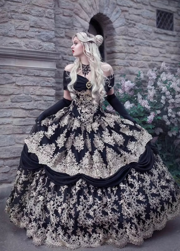 Schwarzes Gotisches Brautkleid Delinda Schulterfrei mit Spitze