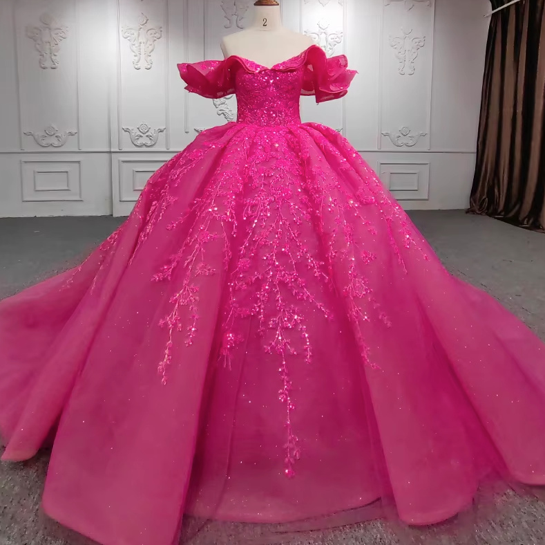 Schulterfreies Prinzessinnen Luxus Brautkleid Floretta mit Spitze Rüschen und Schleppe in Pink